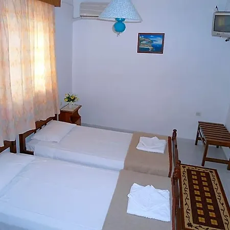 Hotel Evi And 3*