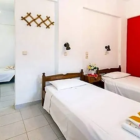Hotel Evi And 3*